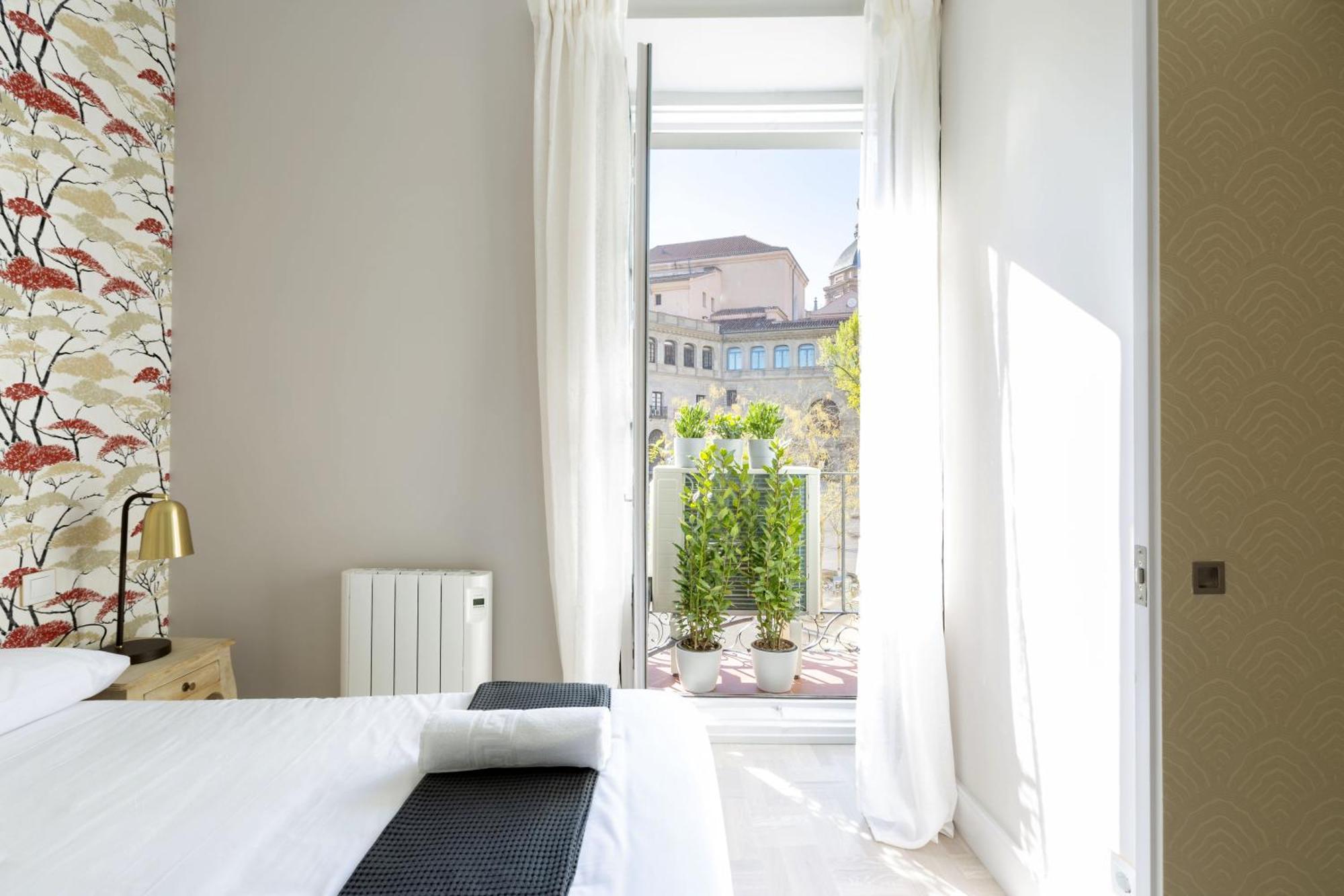 Precioso Apt En La Plaza De La Paja Latina Madrid Extérieur photo